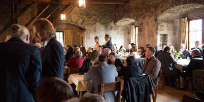 Winterhochzeit - Karlstetten - Heiraten auf der Burgruine Aggstein in 3642 Aggsbach Dorf. - Burgruine Aggstein