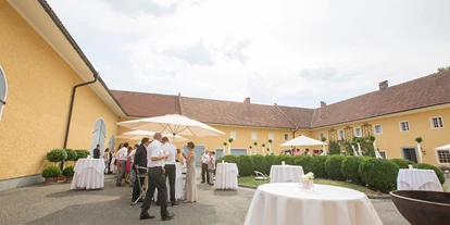 Winterhochzeit - Neumarkt im Mühlkreis - Heiraten am Burnerhof in Oberösterreich.
Foto © sandragehmair.com - Burnerhof