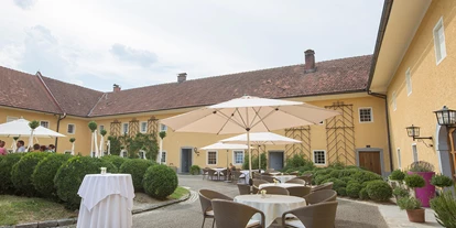 Winterhochzeit - Neumarkt im Mühlkreis - Heiraten am Burnerhof in Oberösterreich.
Foto © sandragehmair.com - Burnerhof