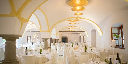 Winterhochzeit - Neumarkt im Mühlkreis - Heiraten am Burnerhof in Oberösterreich.
Foto © sandragehmair.com - Burnerhof