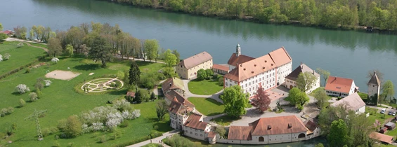 Hochzeitslocation: Schloss Beuggen Rheinfelden - SCHLOSS BEUGGEN