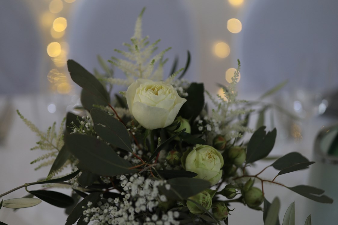 Hochzeitslocation: Blumendekoration - Schloss Ennsegg