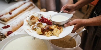 Winterhochzeit - Geeignet für: Hochzeit - Kaiserschmarrn als Dessert für eure Winterhochzeit. - Rufana Alp