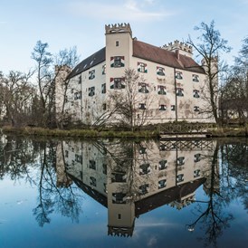 Hochzeitslocation: Schlossgraben - Schloss Mariakirchen