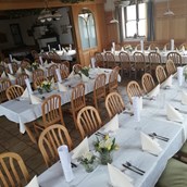 Hochzeitslocation - Feier im großen Saal - unserer Hopfnstubn - KräuterWirt Dunzinger