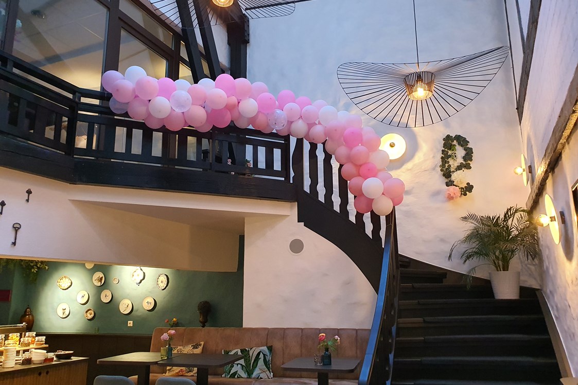 Hochzeitslocation: Treppenaufgang zur Tenne - Landhaus Danielshof