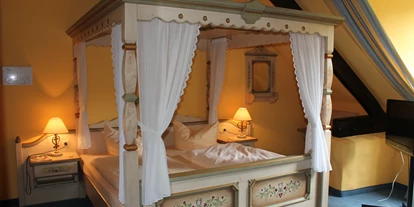 Winterhochzeit - Preisniveau: €€€ - Düsseldorf - Hochzeitszimmer - Landhaus Danielshof