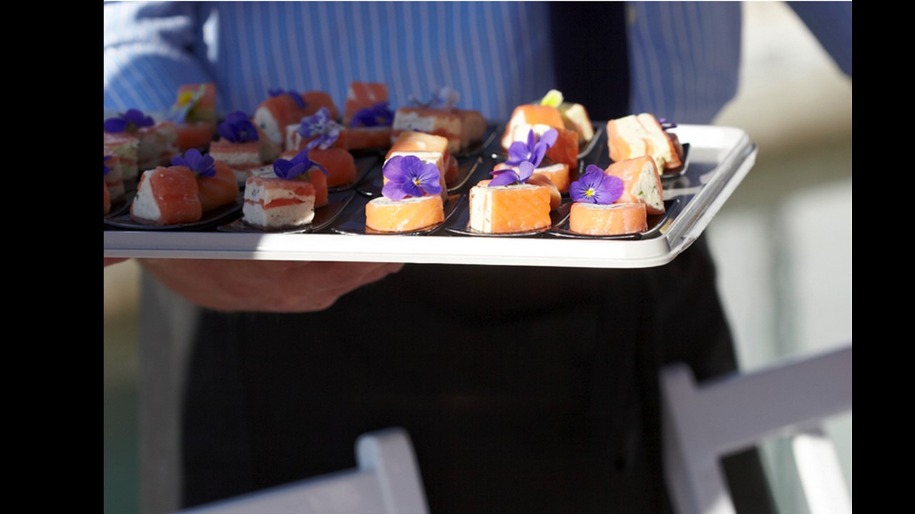 Hochzeitslocation: Häppchen zum Hochzeitsempfang - WEINWERK die Weinmanufaktur am Rosengarten