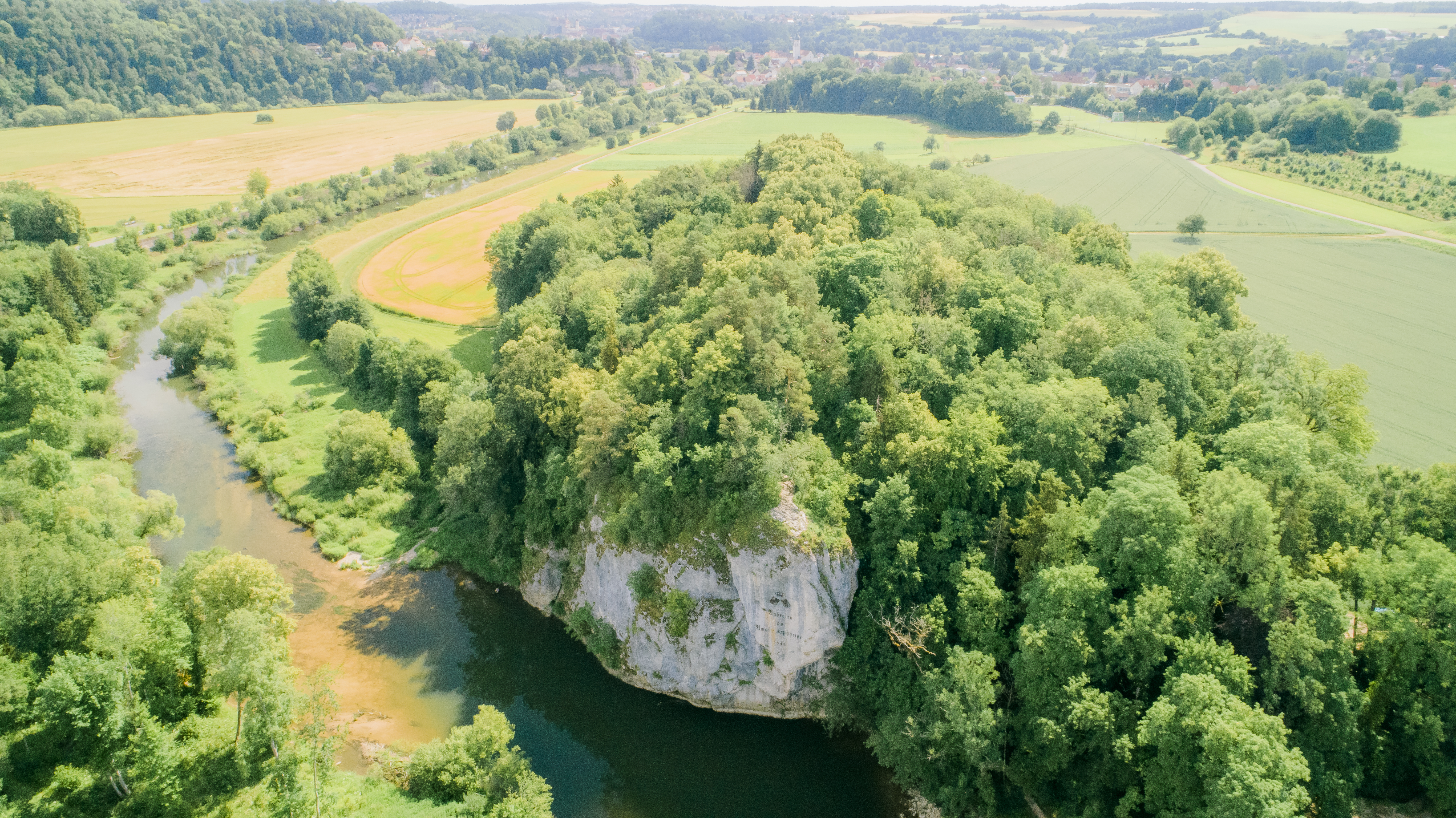 Hochzeitslocation: Meinradskapelle - Waldhochzeit im Fürstl. Park Inzigkofen