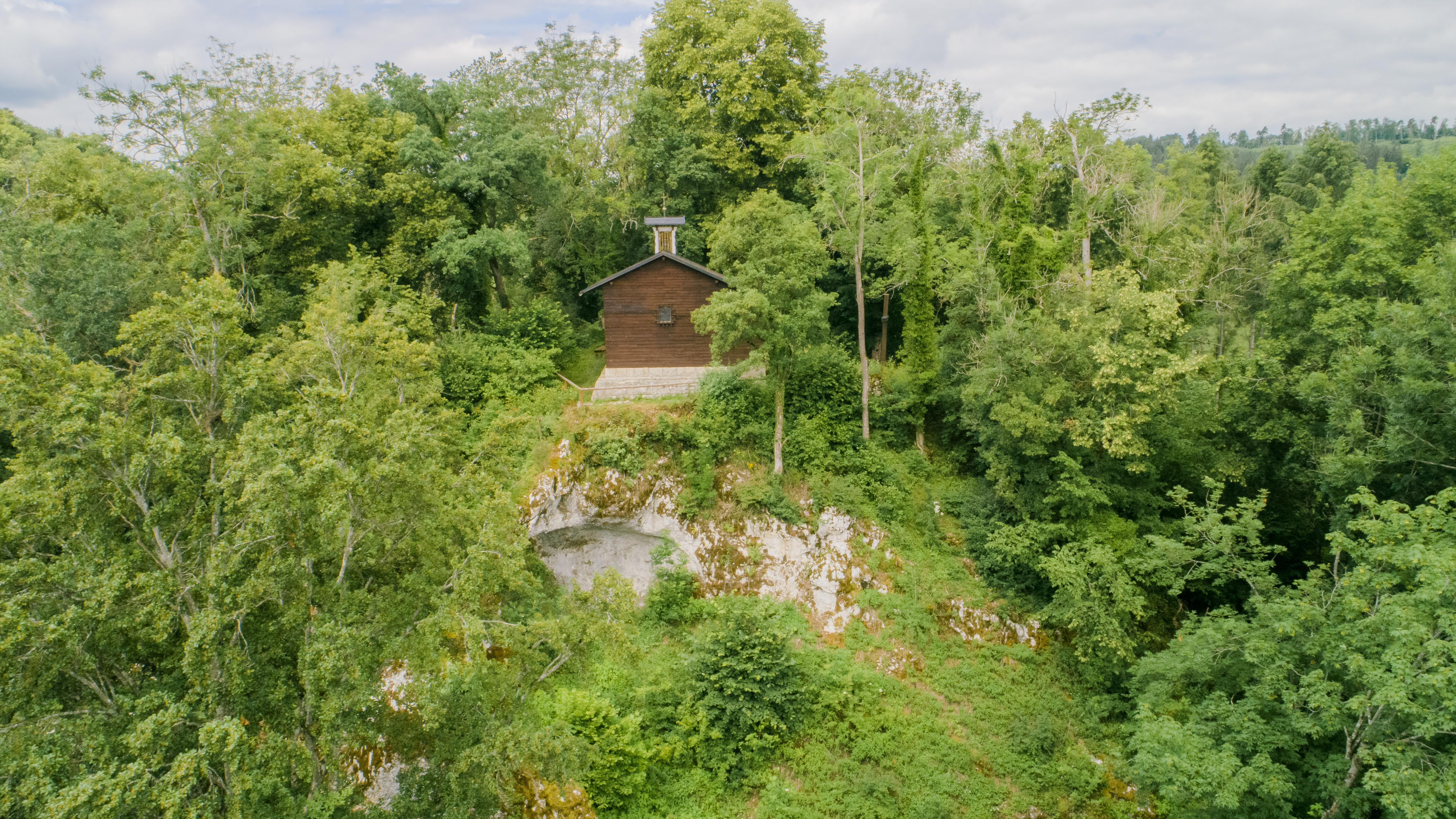 Hochzeitslocation: Meinradskapelle - Waldhochzeit im Fürstl. Park Inzigkofen
