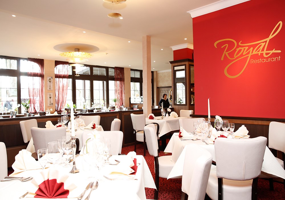 Hochzeitslocation: Das Restaurant Royal des Lakeside Burghotel nahe Berlin. - The Lakeside Burghotel zu Strausberg