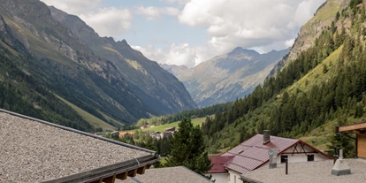 Winterhochzeit - Tirol - Aussicht von Resort ins Tal - PURE Resort Pitztal