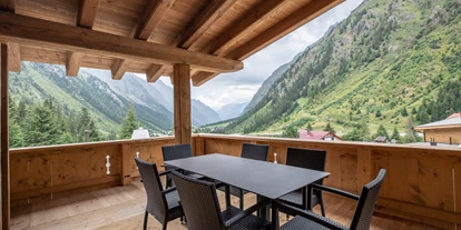 Winterhochzeit - Tirol - Aussicht vom Chalet - PURE Resort Pitztal