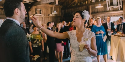 Winterhochzeit - Tirol - Ein traditioneller Hochzeitsstritzel darf natürlich nicht fehlen. - Waldgasthaus Triendlsäge
