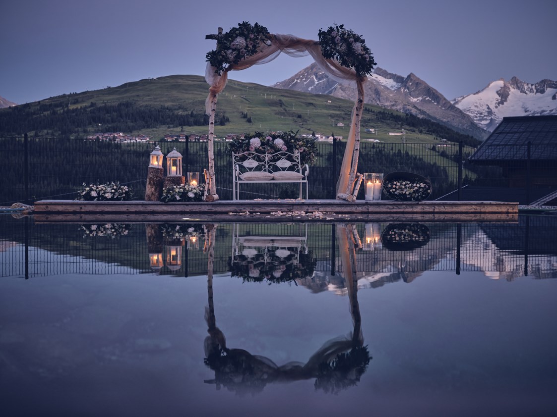 Hochzeitslocation: Hochzeitslocation | Verlobungslocation | Bärensee mit Bergpanorama | Sommer 2020 - Das Alpenwelt Resort****SUPERIOR