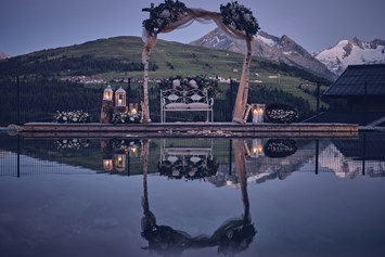 Hochzeitslocation: Hochzeitslocation | Verlobungslocation | Bärensee mit Bergpanorama | Sommer 2020 - Das Alpenwelt Resort****SUPERIOR