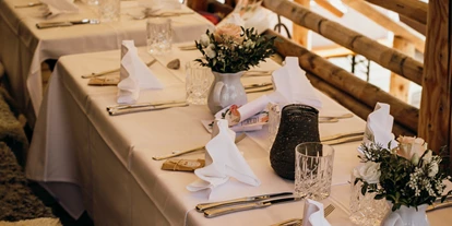 Winterhochzeit - Tirol - Hochzeit Wintergarten (c) Alexandra Jäger / @alexandra.grafie - Stöttlalm