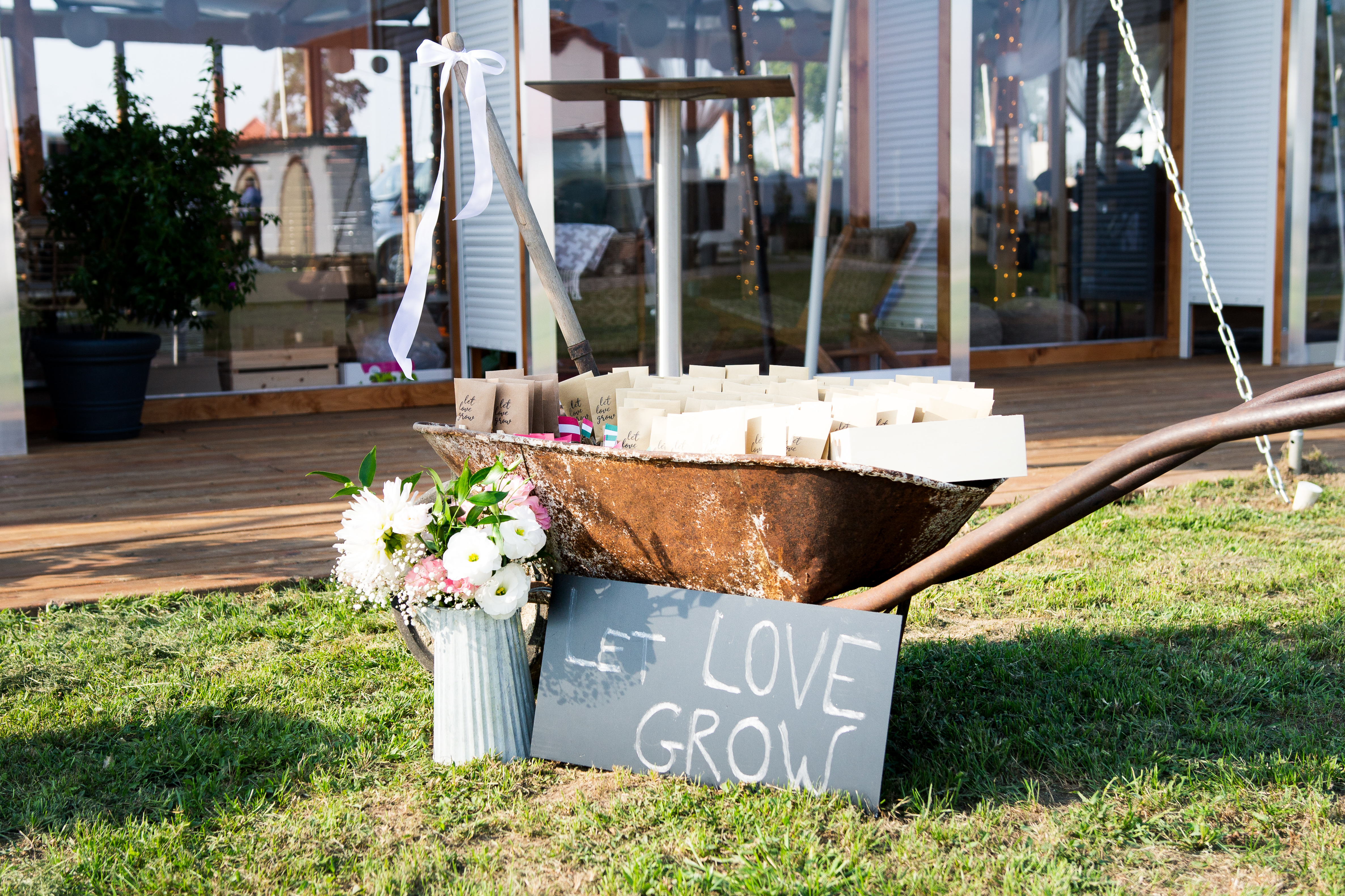 Hochzeitslocation: Franciska Major/ Pro Village