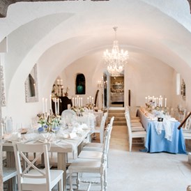 Hochzeitslocation: Der Festsaal im Gewölbe des Himmelblau. - Himmelblau Rust - Hochzeit im Vintage Haus