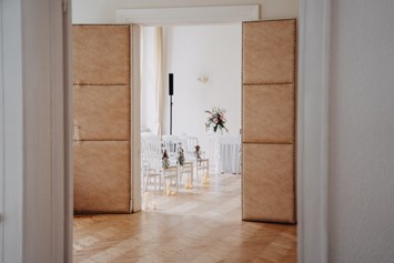 Hochzeitslocation: Der Trauungssaal des Schloss Wulkow in Brandenburg. - Schloss Wulkow