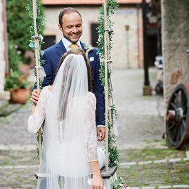 Hochzeitslocation: Die Haldmühle Bissersheim bietet zahlreiche tolle Plätze für ein Brautpaarshooting. - Haldmühle Bissersheim