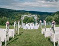 Hochzeitslocation: Eine Trauung im Freien am Soboth Stausee in der Wanderregion Steiermark. - Sobother Stausee