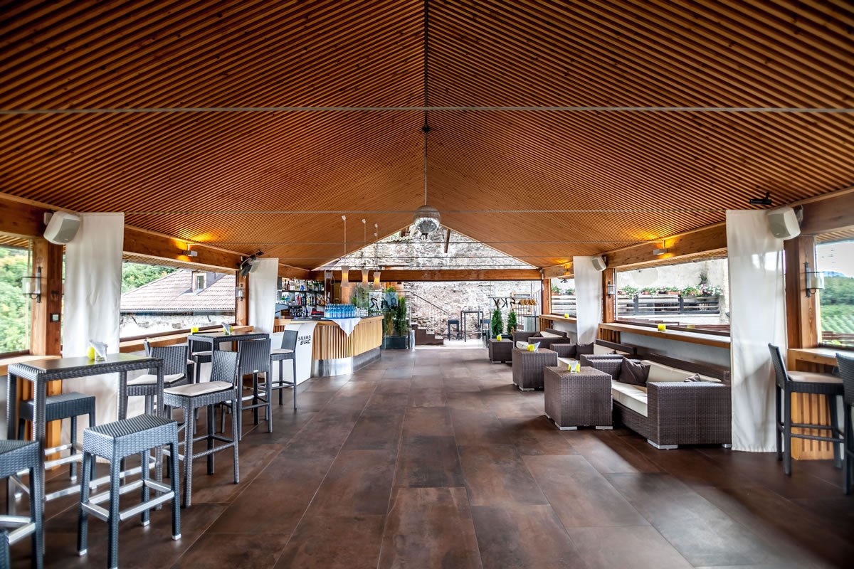 Haselburg Angaben zu den Festsälen Skybar 
