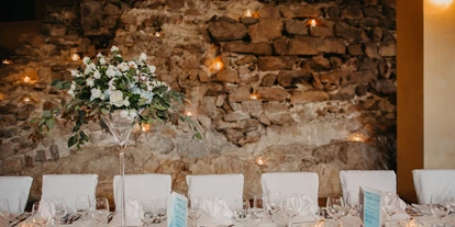 Winterhochzeit - Art der Location: Schloss - Felsensaal  - Haselburg