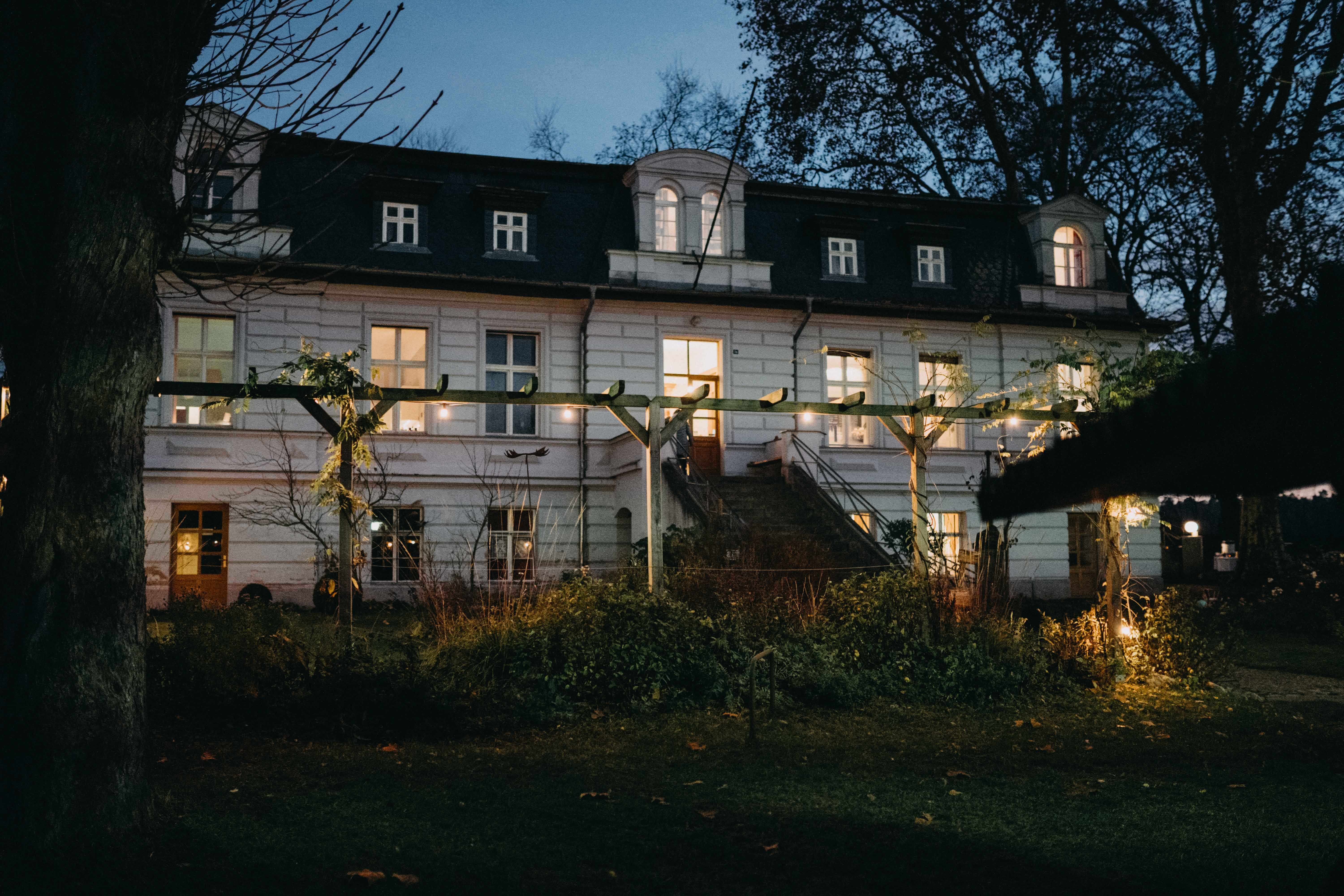 Hochzeitslocation: Abendstimmung auf Gut Boltenhof am Fürstenberg. - Gut Boltenhof