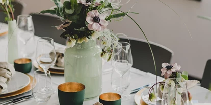 Winterhochzeit - PLZ 71034 (Deutschland) - Beispiel: Tischdeko - OutOfOffice Stuttgart-Mitte