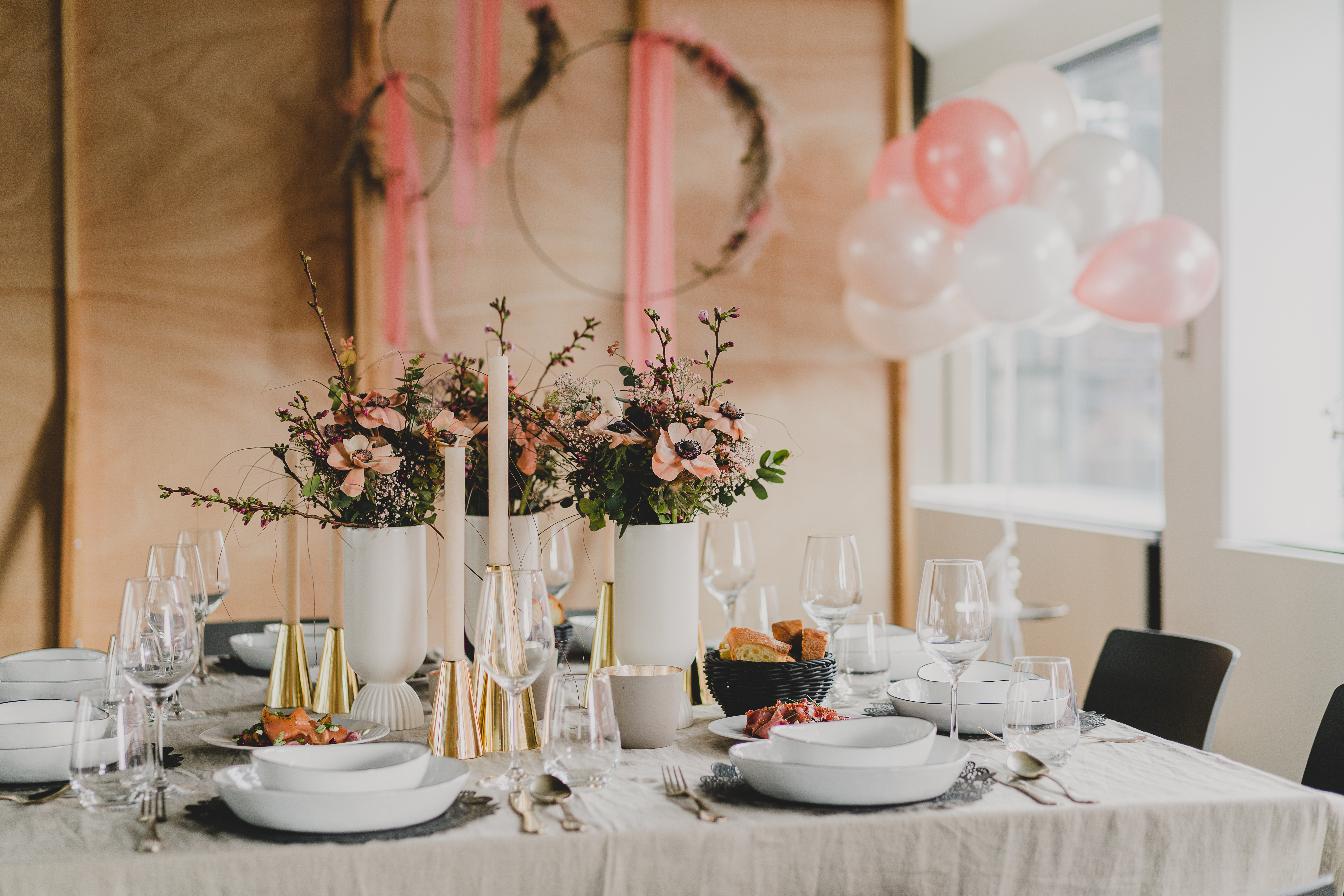Winterhochzeit - Geeignet für: Hochzeit - Ein Deko-Beispiel... sagt uns gerne euer Motto, Farbe, etc. und unser Dekorateur bereitet alles vor. - OutOfOffice Stuttgart-Mitte