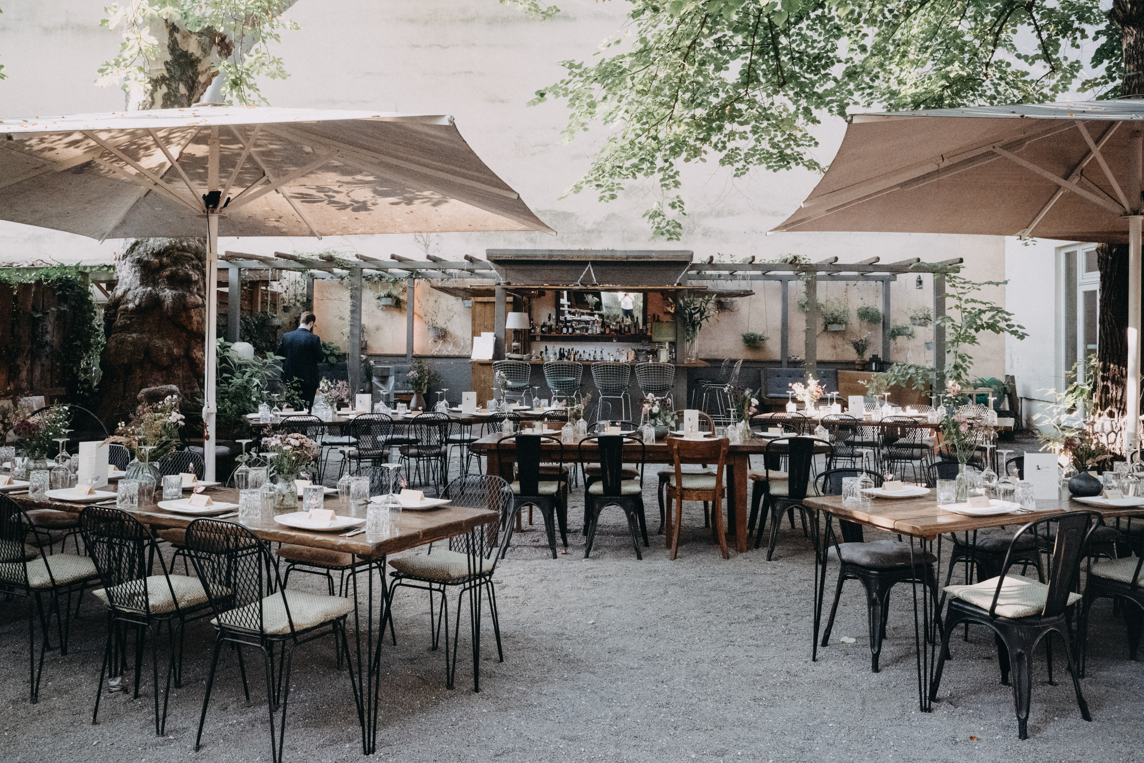 Winterhochzeit - Berlin-Stadt - Ein großer Innenhof mitten in Berlin beherbergt diese originelle Hochzeitslocation. - heimlich Treu