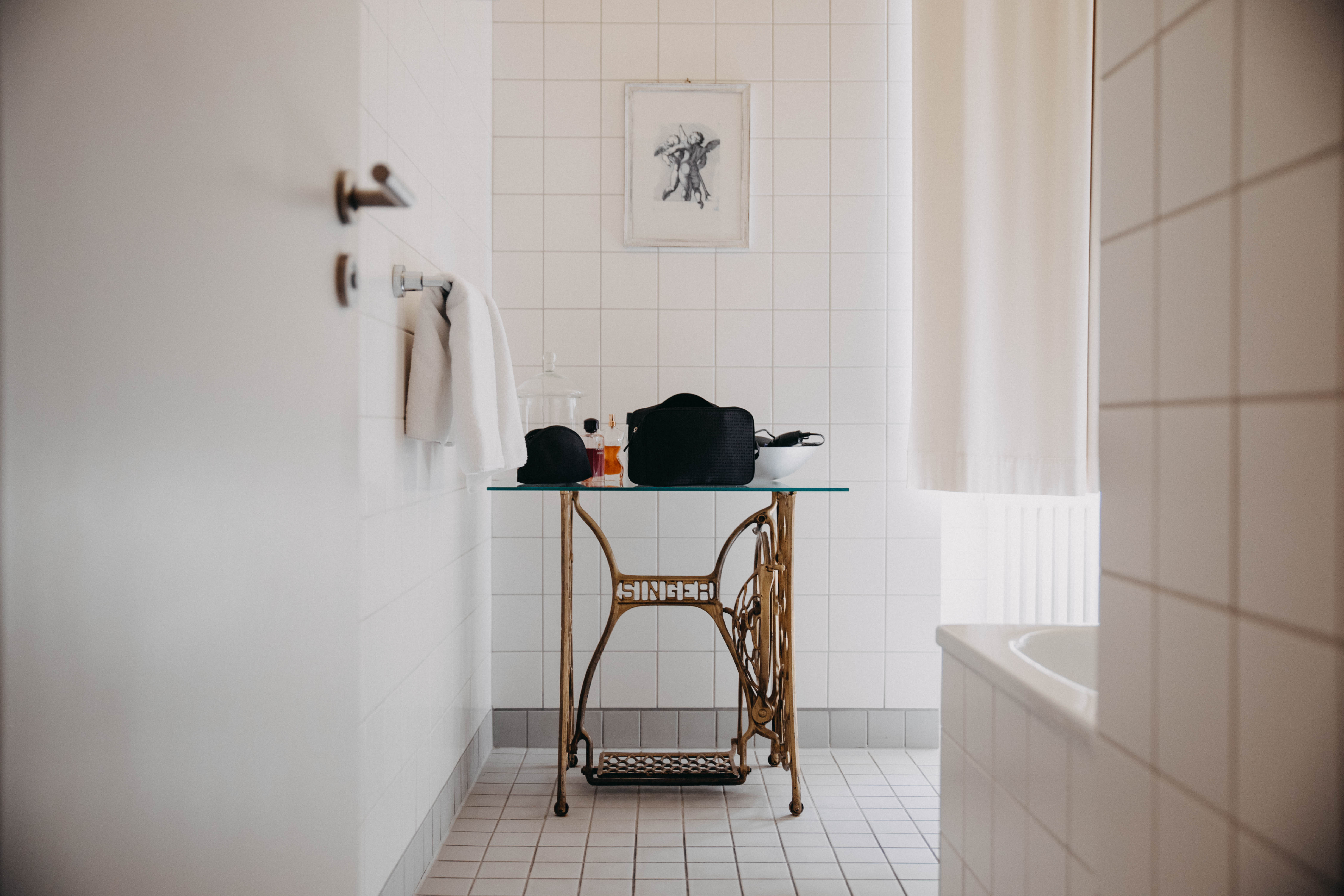 Hochzeitslocation: Das Schloss bietet zahlreiche Zimmer damit sich Braut und Bräutigam für den großen Tag herrichten können. - Schloss Steinhöfel