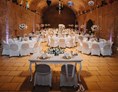 Hochzeitslocation: Der große Hochzeitsfestsaal der Zitadelle Spandau mit Rundtischen. - Zitadelle Spandau