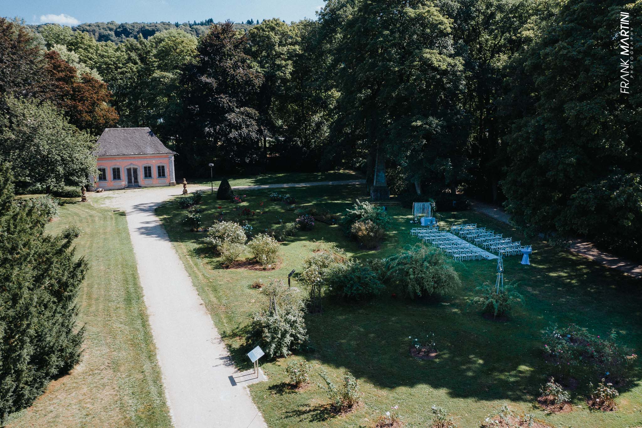 Hochzeitslocation: Luftaufnahme der Orangerie von Nells Park Hotel in Trier. - Orangerie Nells Park Hotel Trier