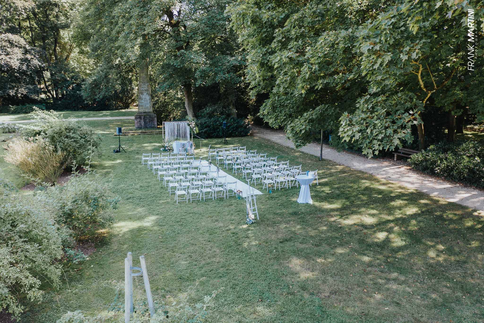 Winterhochzeit - Trierweiler - Im Nells Park Hotel lässt sich eine Trauung unter freiem Himmel feiern. - Orangerie Nells Park Hotel Trier
