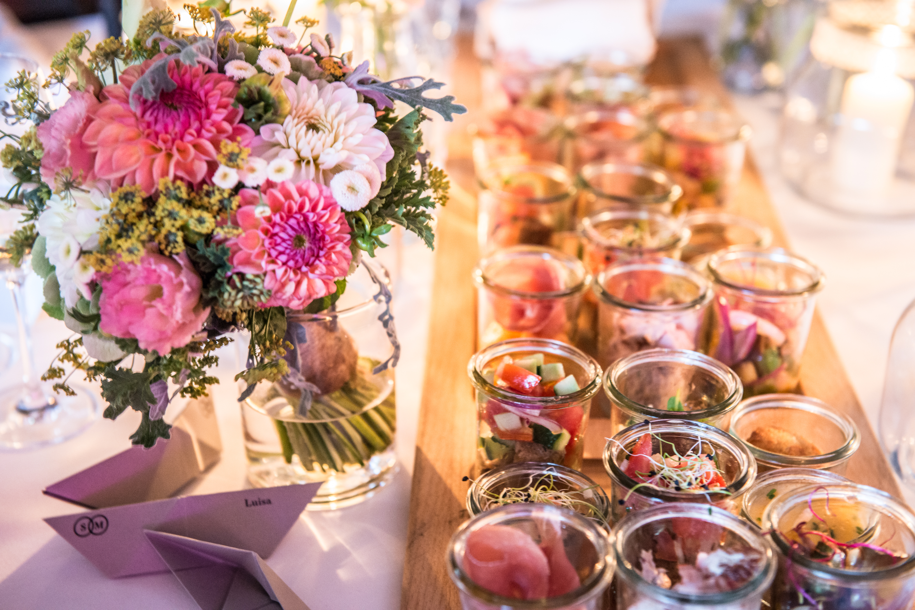Winterhochzeit - Umgebung: in den Bergen - Dekoration - sagibeiz