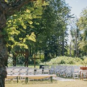 Hochzeitslocation - Eine Hochzeit unter freiem Himmel im Schloß Strelzhof in Niederösterreich. - Schloß Strelzhof