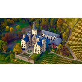 Hochzeitslocation: Schloss Arenfels in den Weinbergen von Bad Hönningen - Schloss Arenfels