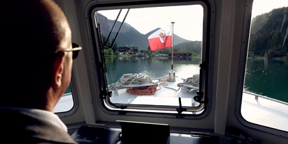 Winterhochzeit - Tirol - Die MS Margarethe und MS Wilhelm stehen für eure Hochzeits-Schifffahrt bereit. - Fischer am See