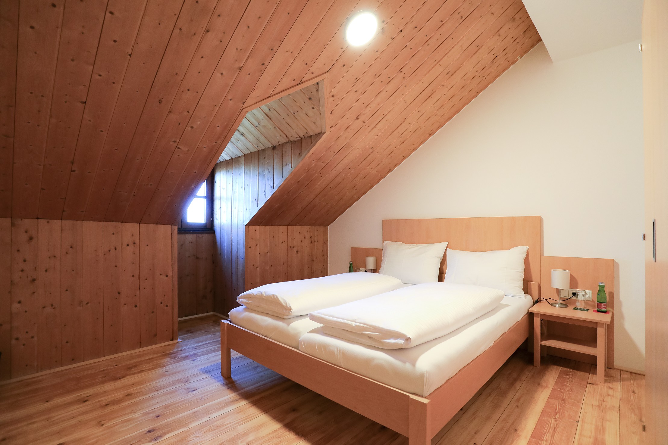 Hochzeitslocation: Beispiel für ein Doppelzimmer - Erentrudisalm 