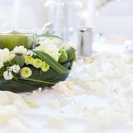 Hochzeitslocation: Hochzeitsfeier in Creme-Farben - Rübezahl am Müggelsee