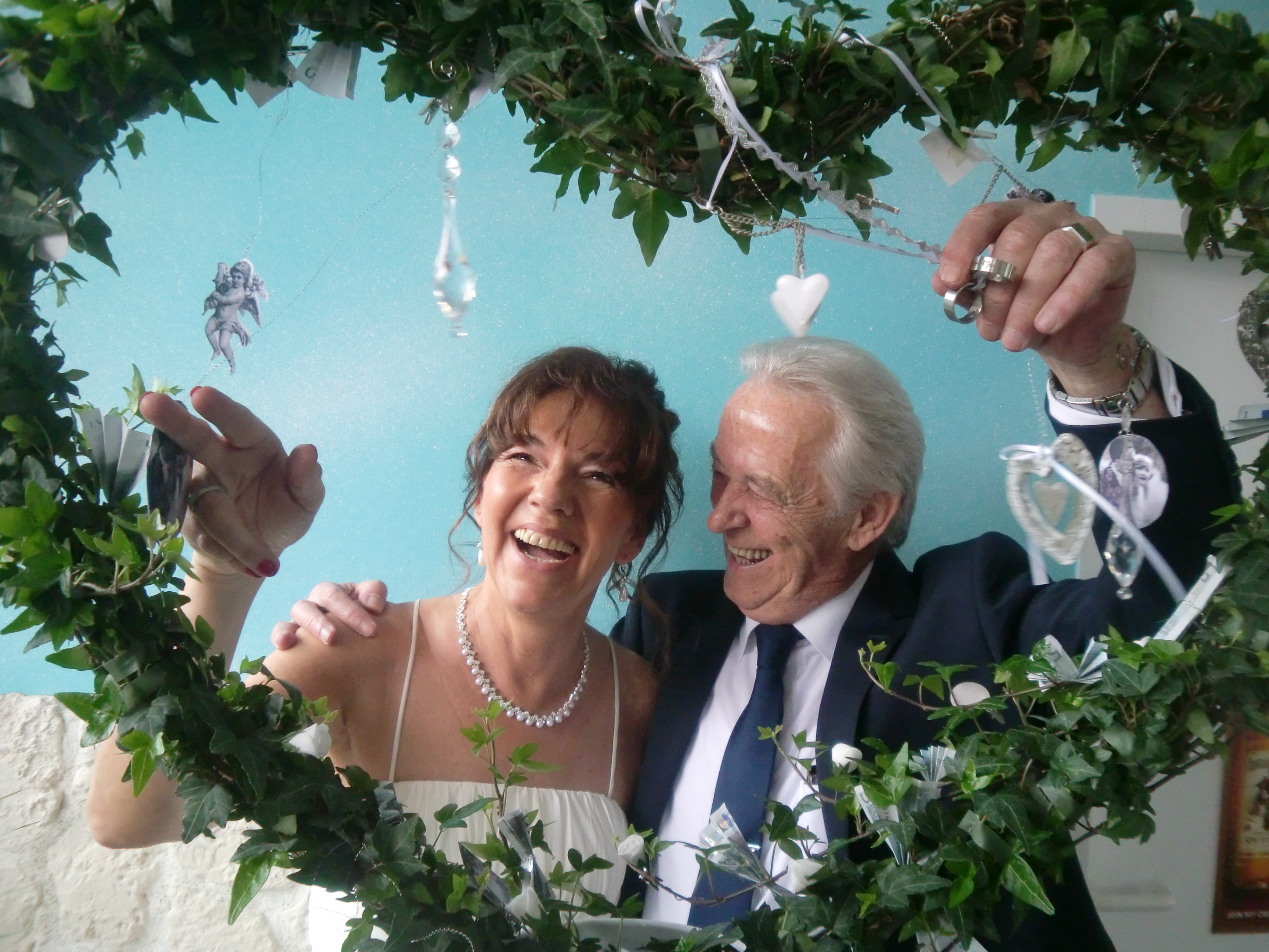 Winterhochzeit - Pulheim - Eines unsere glücklichen Brautpaare Ben + Babs   - Eventlof Düsseldorf mit edeler Sparrow's Lounge