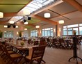 Hochzeitslocation: Teehaus, eingedeckt für ca. 180 Leute - Galopprennbahn Düsseldorf "Teehaus"