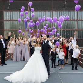 Hochzeitslocation: Ballons und Zusätzliche Dekoration Bestellen wir Ihnen jederzeit gerne - Halle9 Casino Zollverein 