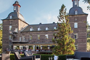 Hochzeitslocation: Parkansicht  - Schlosshotel Hugenpoet