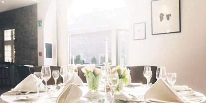 Winterhochzeit - Preisniveau: €€€ - Düsseldorf - Remise - Schlosshotel Hugenpoet