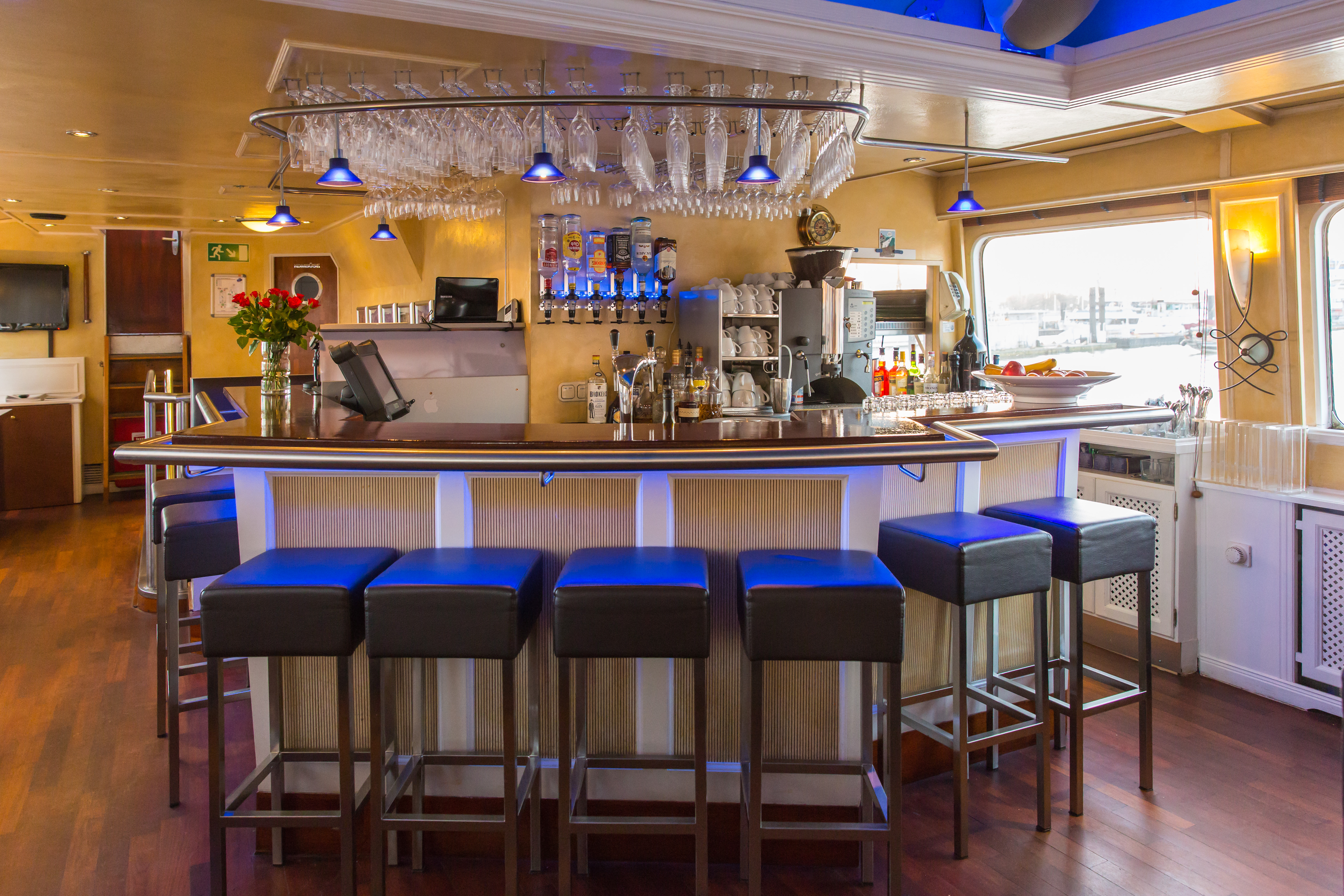 Winterhochzeit - nächstes Hotel - Eventschiff Grosser Michel