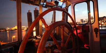 Winterhochzeit - Hamburg-Stadt (Hamburg, Freie und Hansestadt) - Eventschiff Grosser Michel