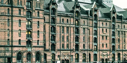 Winterhochzeit - Hamburg-Stadt (Hamburg, Freie und Hansestadt) - Unsere Rösterei im herzen der historischen Speicherstadt und zu Füssen der Elbphilamonie - Speicherstadt Kaffeerösterei